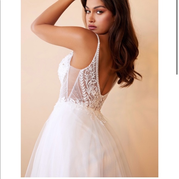 Layered Tulle A-Line Bridal Gown - Picture 5 of 7